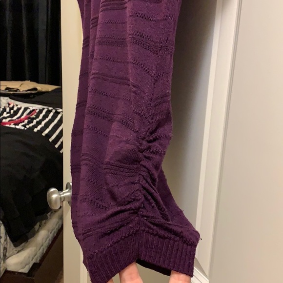 Sweater - Picture 6 of 7